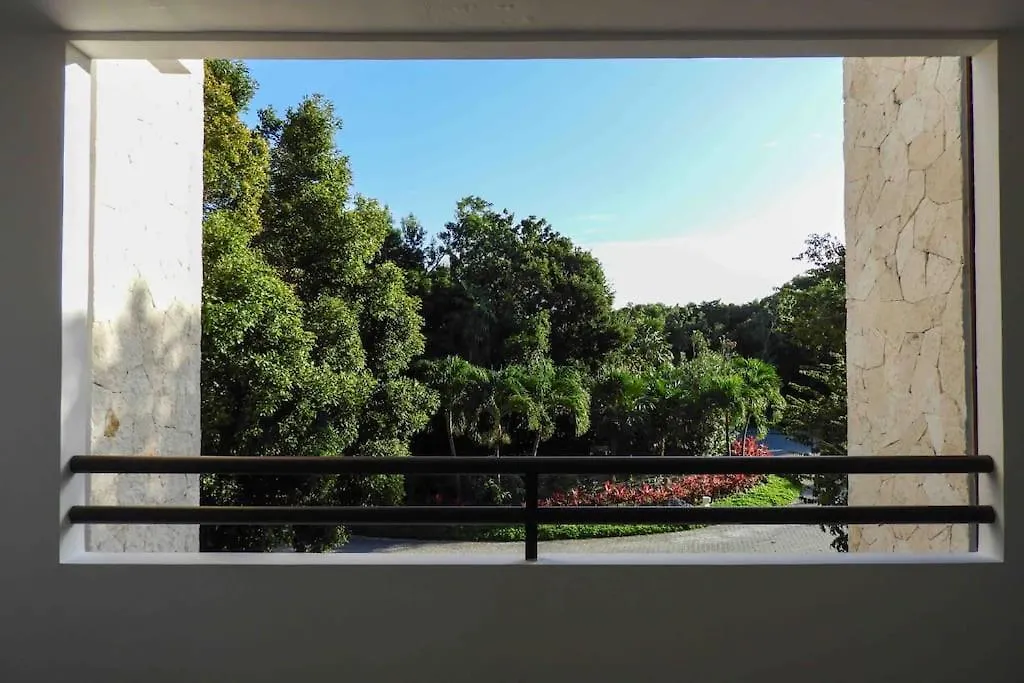 Apartment Aku-Chic Newly Furbished Condo Jungle Pool Xetna